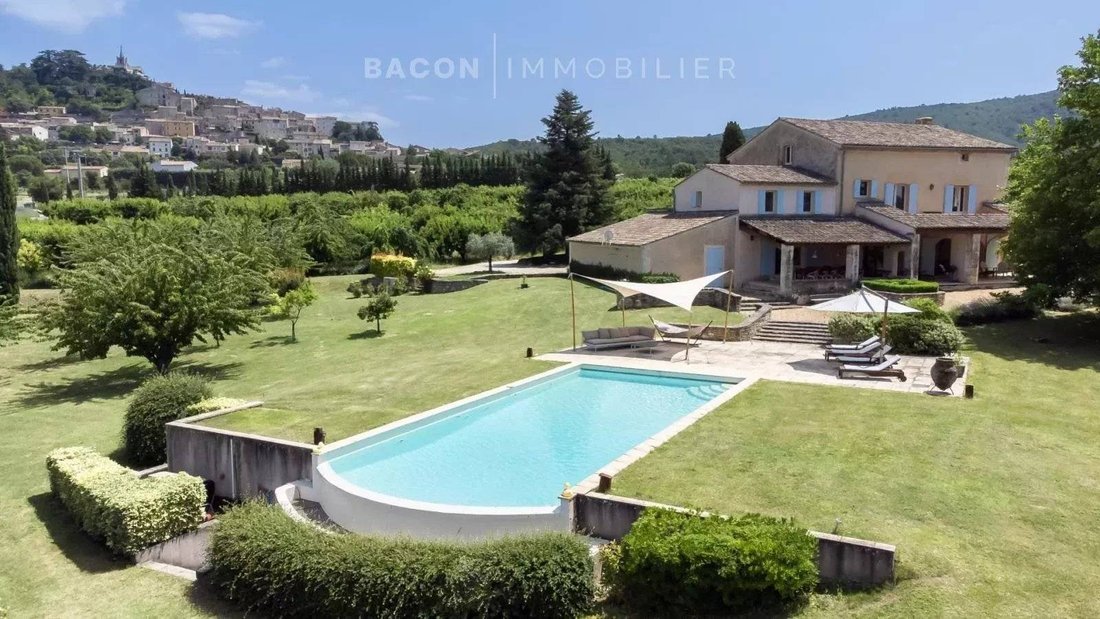 House in Bonnieux, Provence-Alpes-Côte d'Azur, France 2 - 16832894