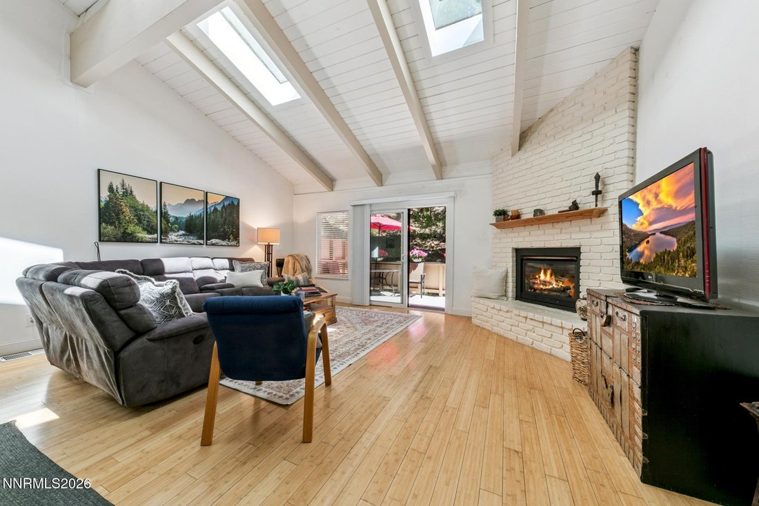 Condo in Incline Village, Nevada, United States 2 - 18711136