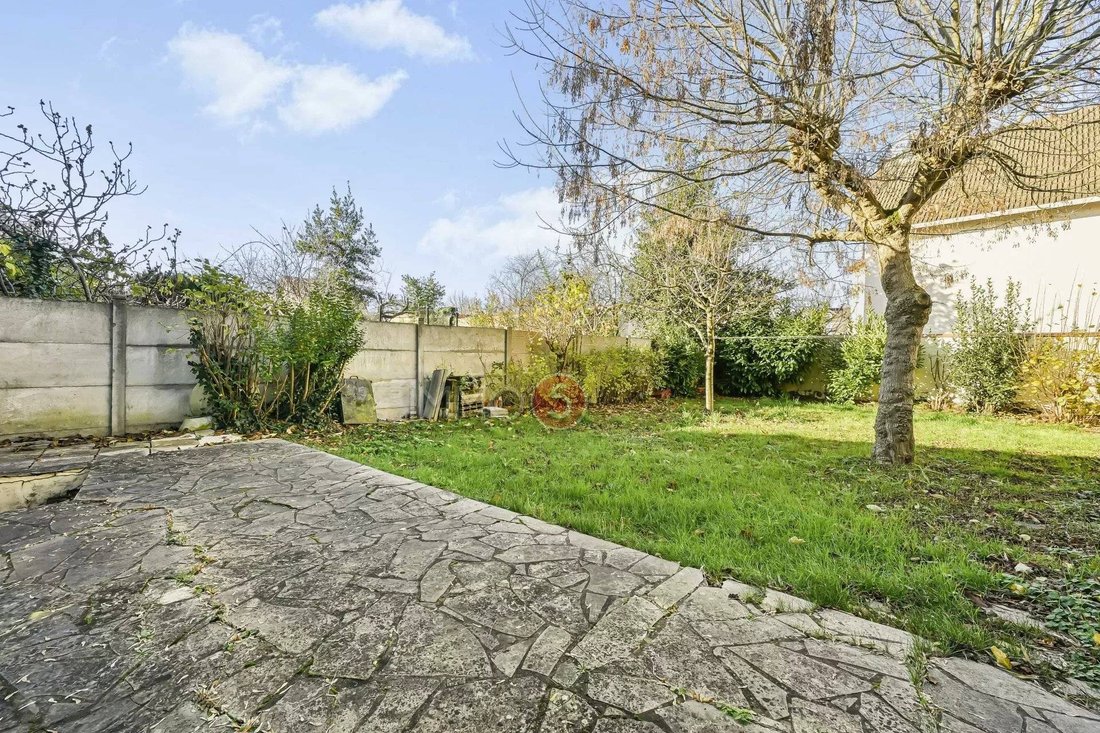 House in Centre Ville, Villemomble, France 2 - 16409035