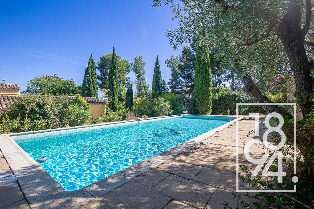 House in Saint-Cyr-sur-Mer, Provence-Alpes-Côte d'Azur, France 4 - 17090658