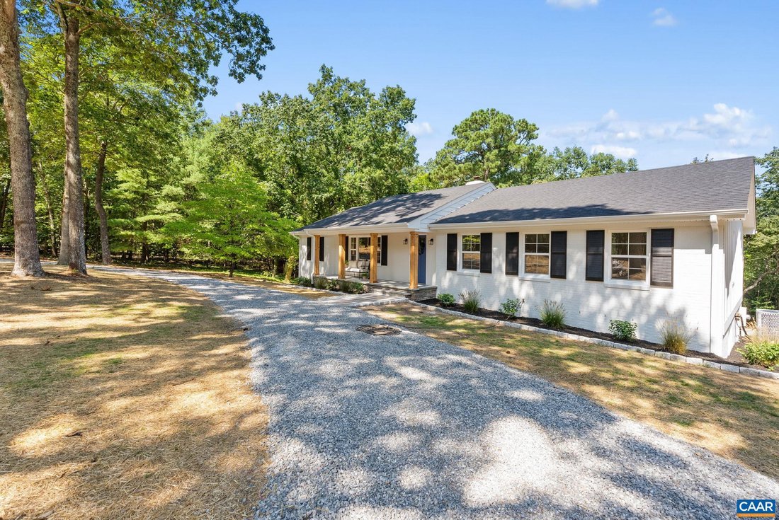 House in Deltaville, Virginia, United States 2 - 18705842