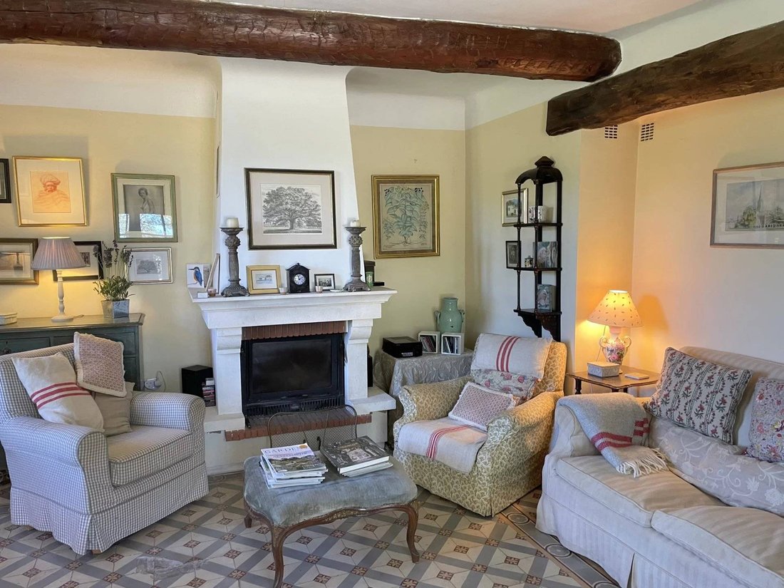 House in Correns, Provence-Alpes-Côte d'Azur, France 3 - 17922791