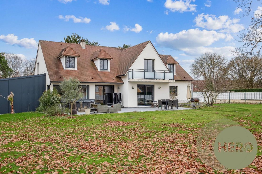 House in Rambouillet, Ile-de-France, France 1 - 16820995