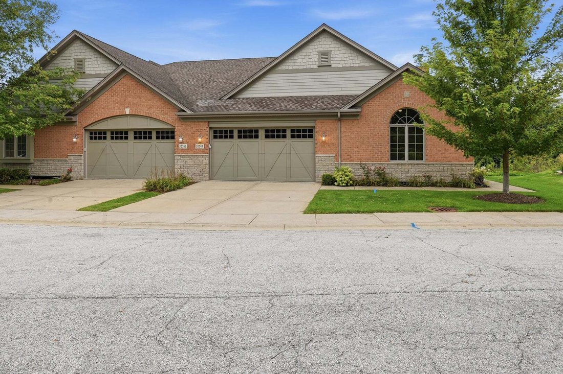 Townhouse in Frankfort, Illinois, United States 3 - 18706366