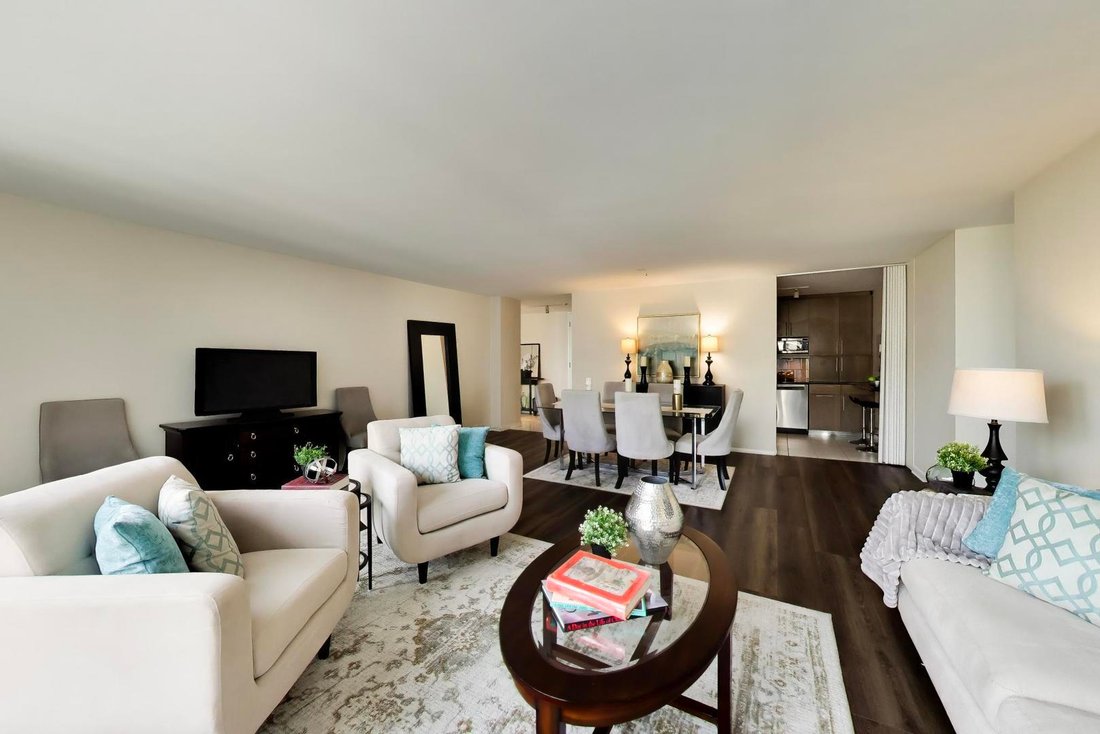 Condo in Chicago, Illinois, United States 2 - 18709356