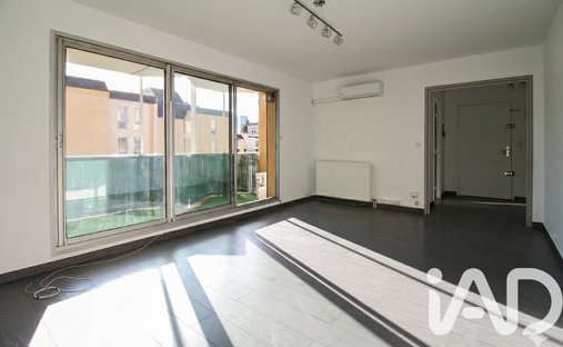 Apartment in Marceau - République, Courbevoie, France 1