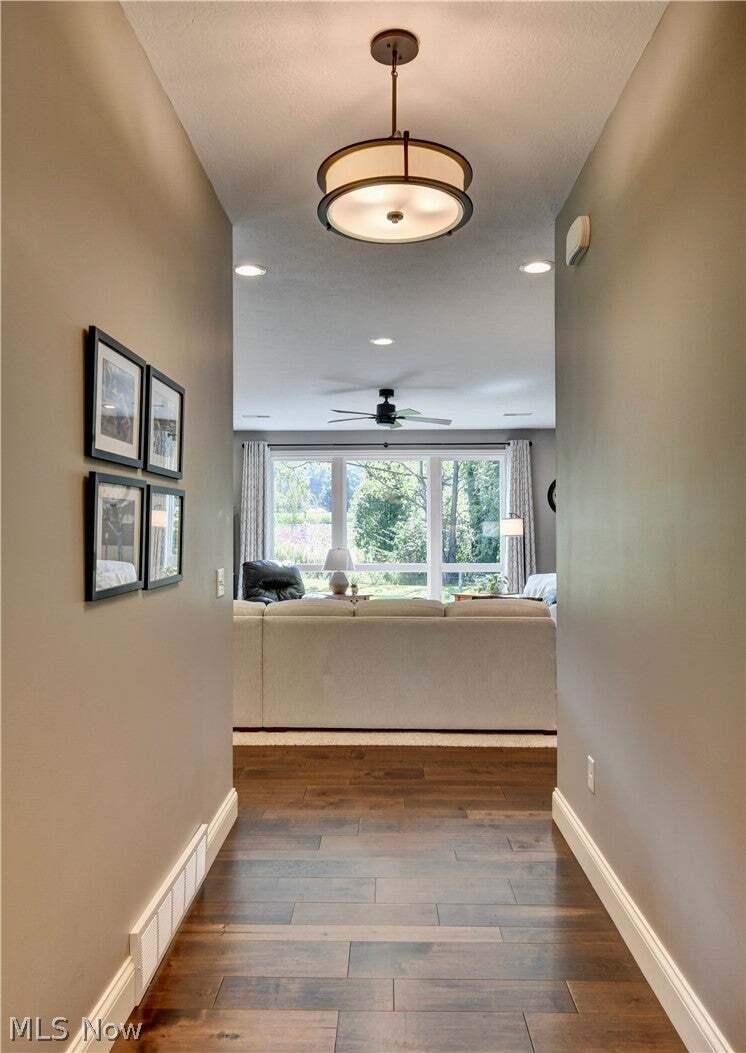 House in Millersburg, Ohio, United States 3 - 18710178