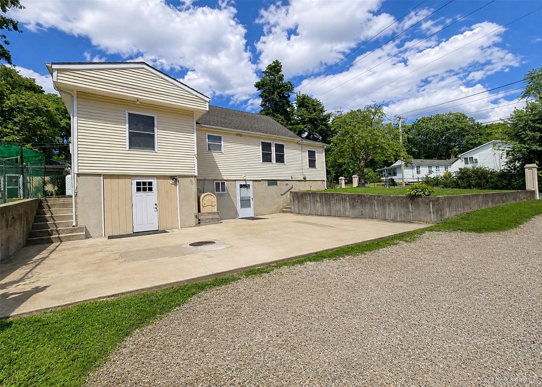 Casa en Farmingville, Nueva York, Estados Unidos 3 - 18713688
