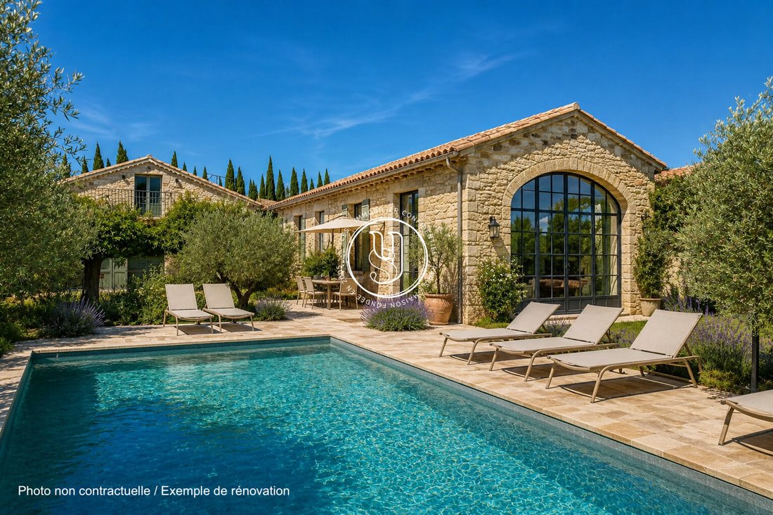 Villa in Saint-Rémy-de-Provence, Provence-Alpes-Côte d'Azur, France 1 - 18704060