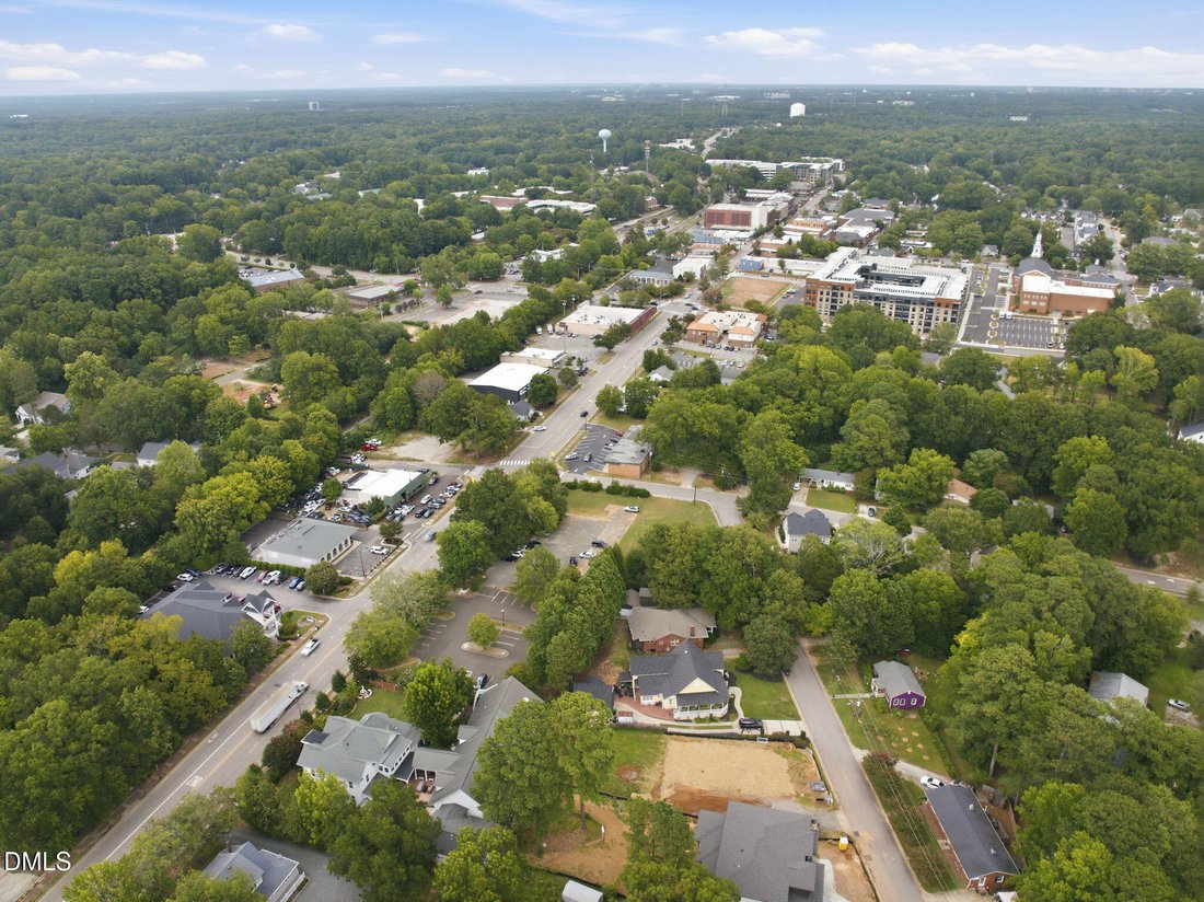 Casa a Cary, Carolina del Nord, Stati Uniti 4 - 18431099