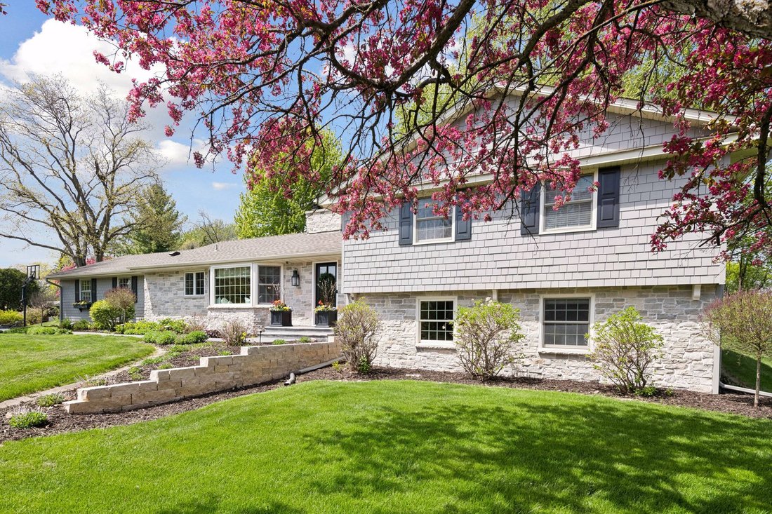 House in Wayzata, Minnesota, United States 3 - 18704470