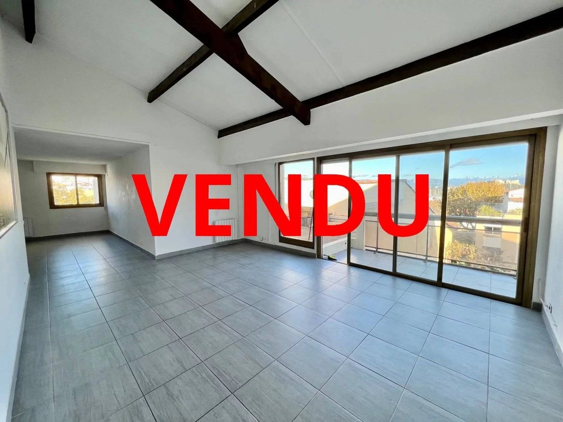 Apartamento en Les Bastides, Antibes, Francia 1 - 15694003