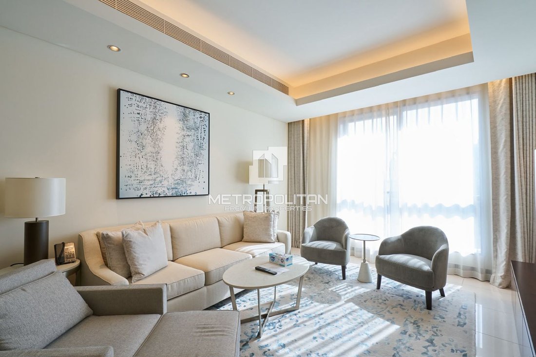 Apartment in Burj Khalifa Lake, Downtown Dubai, Dubai 2 - 18704550