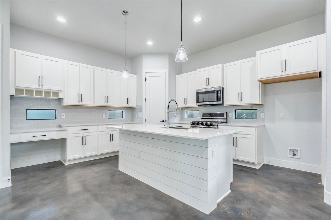 House in Austin, Texas, United States 5 - 18705563