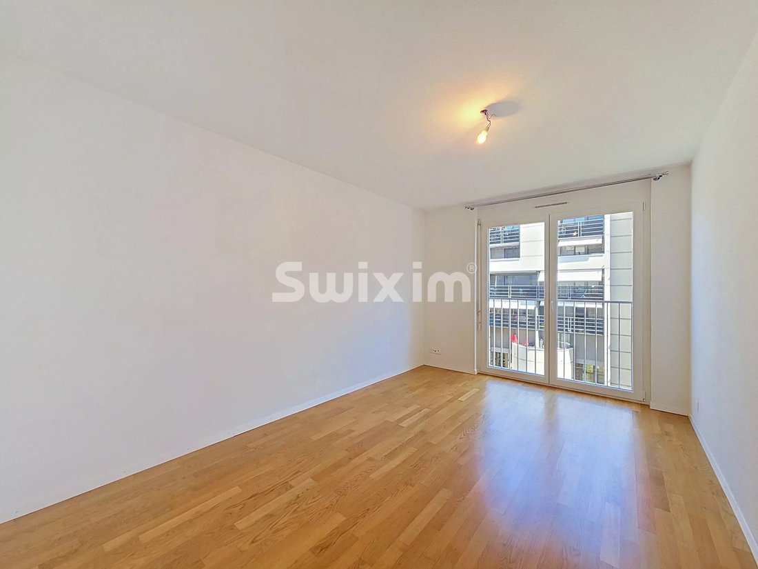Apartment in Nyon, Vaud, Switzerland 5 - 18704452