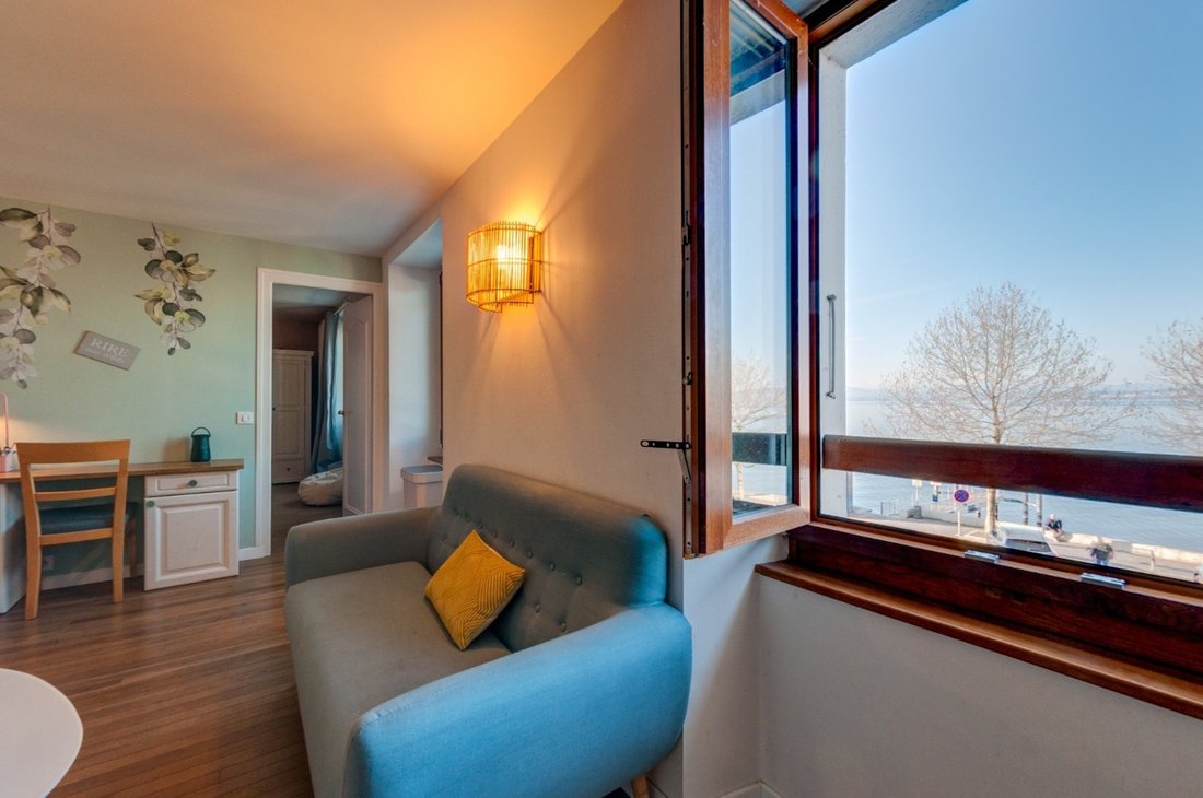 House in Bord du Lac, Evian-les-Bains, France 1 - 18707213