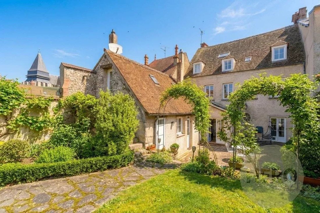 House in Houdan, Ile-de-France, France 3 - 17070587