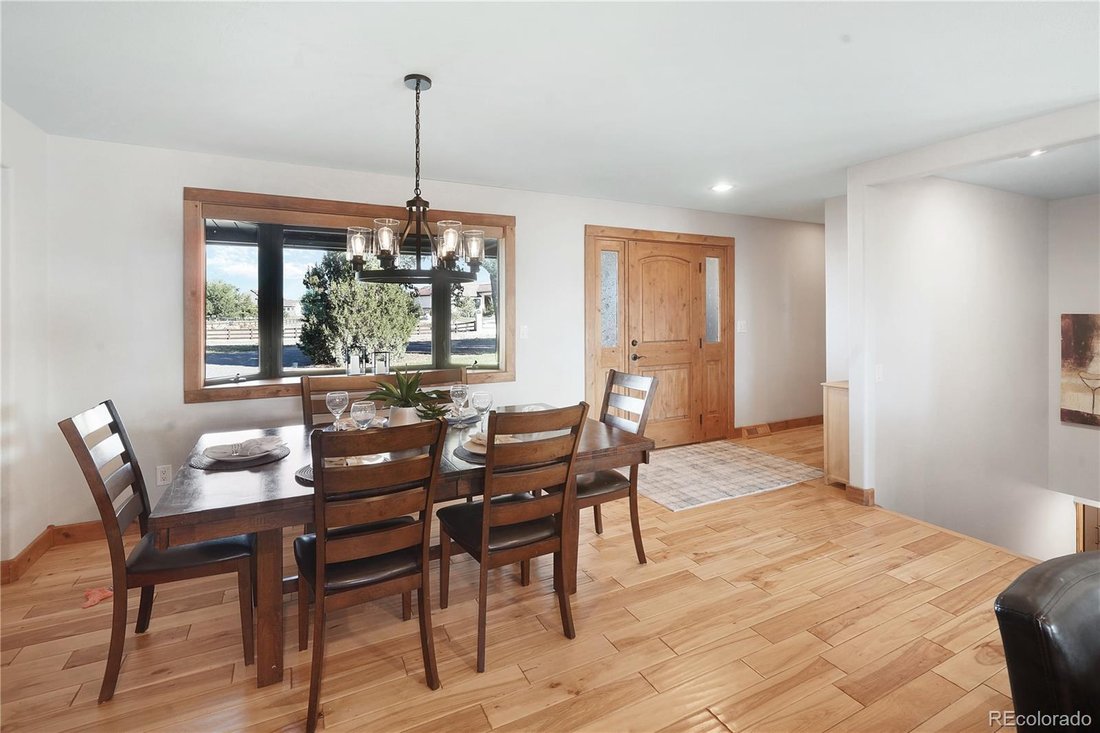 House in Commerce City, Colorado, United States 5 - 18709721