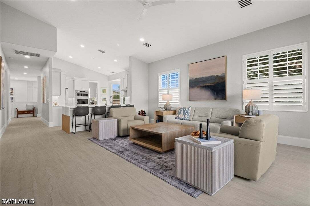 Condo in Naples, Florida, United States 4 - 18709992