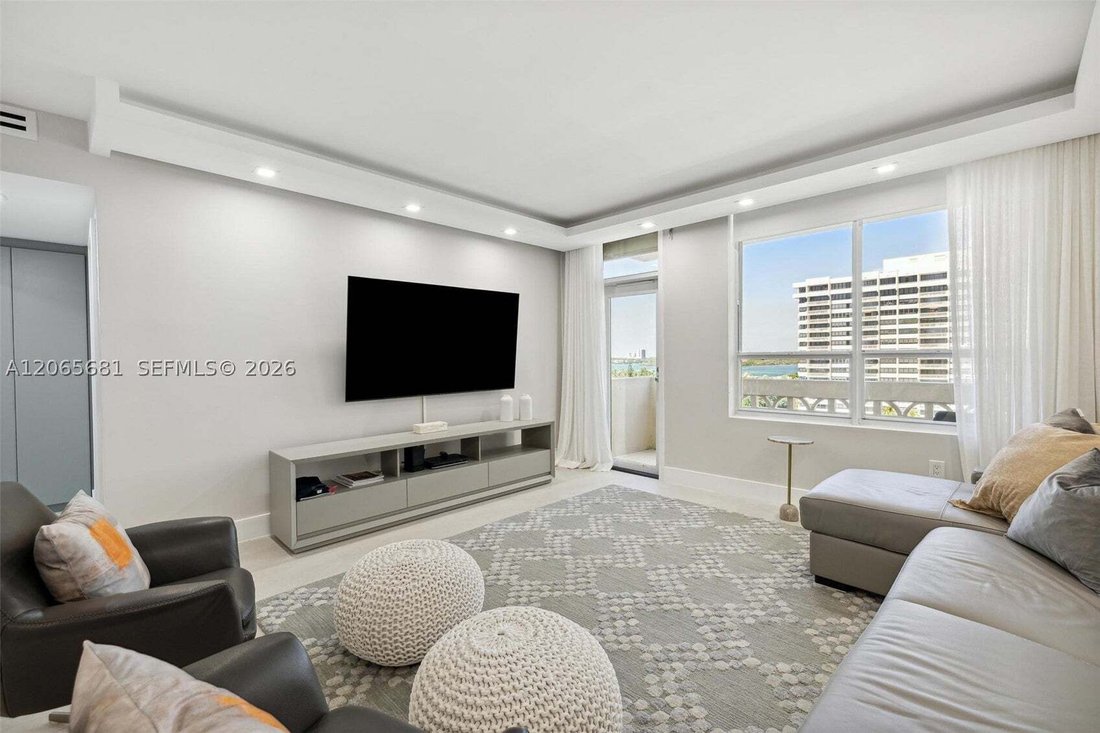 Condo in Bal Harbour, Florida, United States 3 - 18713104