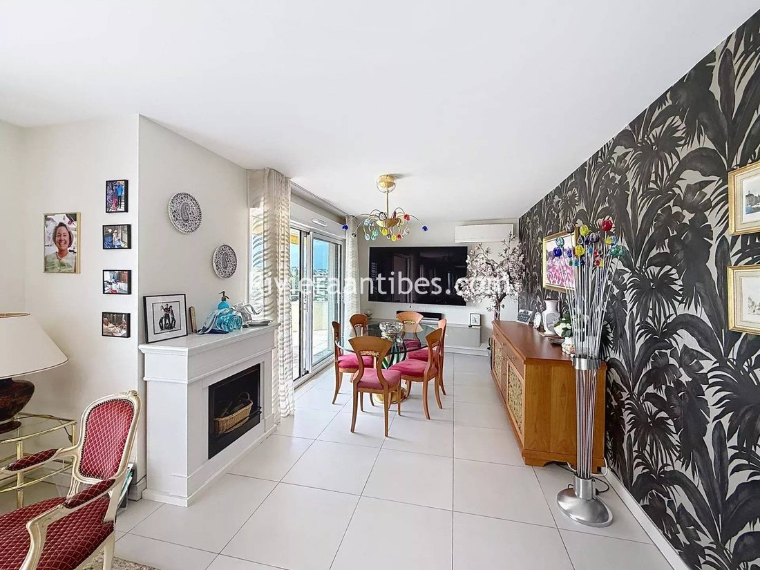 Appartamento a Fontmerle, Antibes, Francia 4 - 15900991