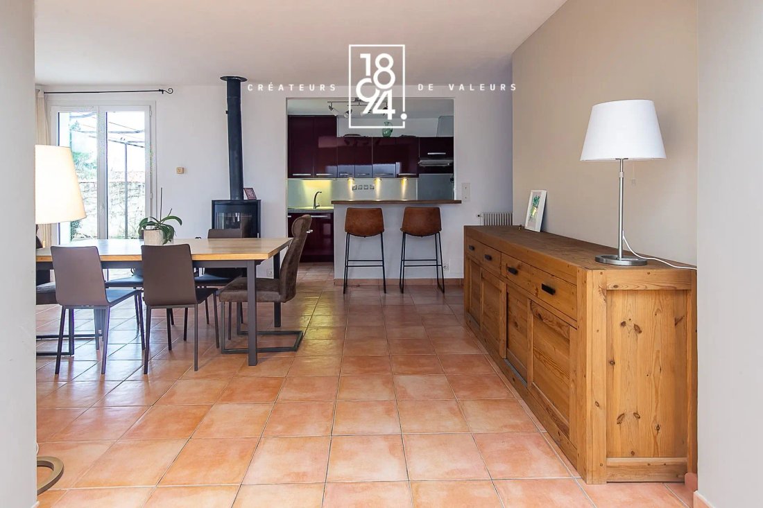 House in Granettes-Jauberte-Sainte Anne, Aix-en-Provence, France 3 - 17693345