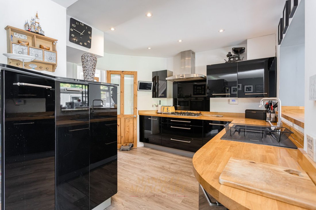 House in Horley, England 3 - 18704288