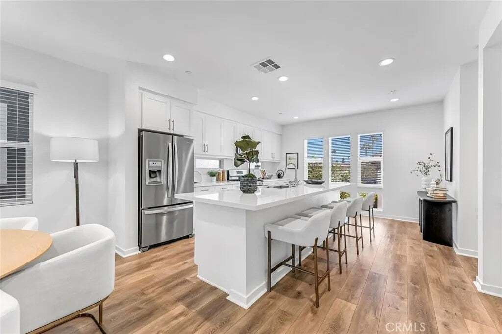 Townhouse in Costa Mesa, California, United States 5 - 18703191