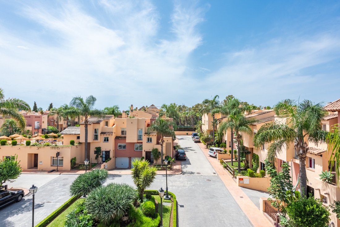 House in Nueva Andalucia, Marbella, Spain 5 - 18709384