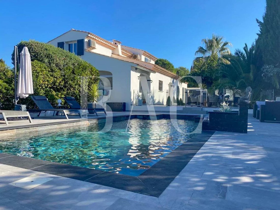 Villa in Ecarts, Roquebrune-sur-Argens, France 1 - 15622390