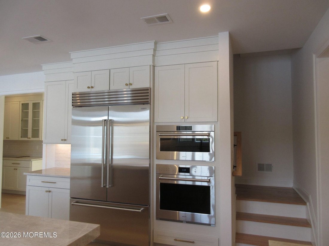 House in Manalapan Township, New Jersey, United States 4 - 18477611