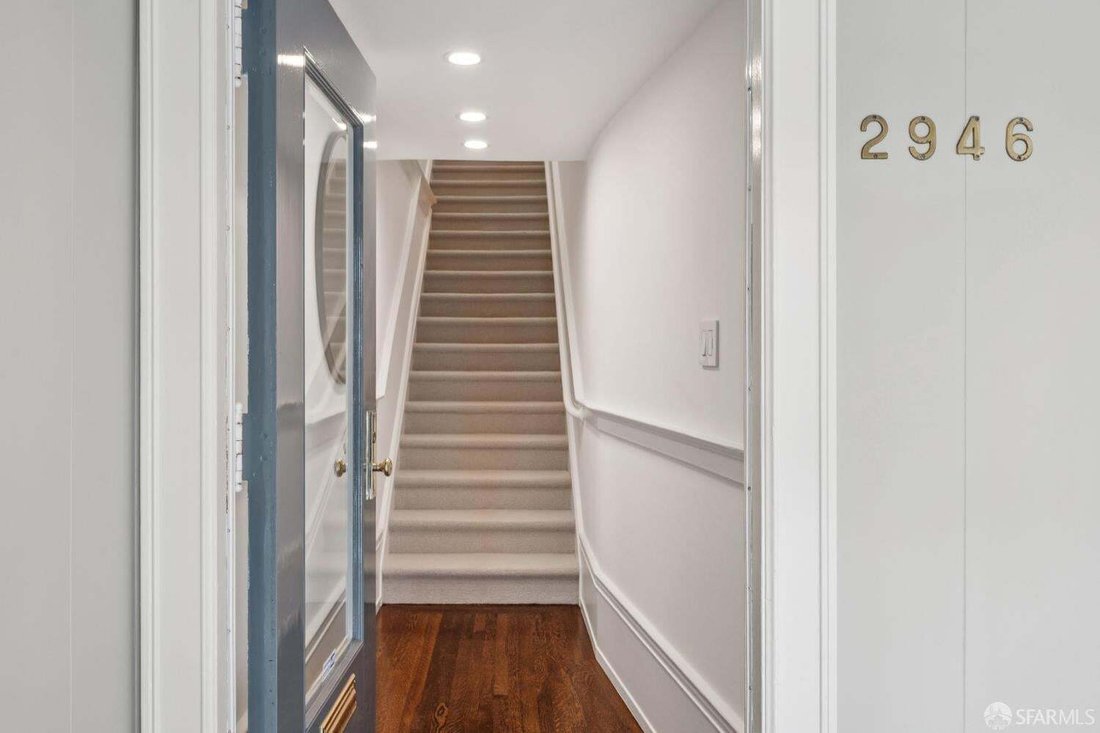 Condo in San Francisco, California, United States 5 - 18705072