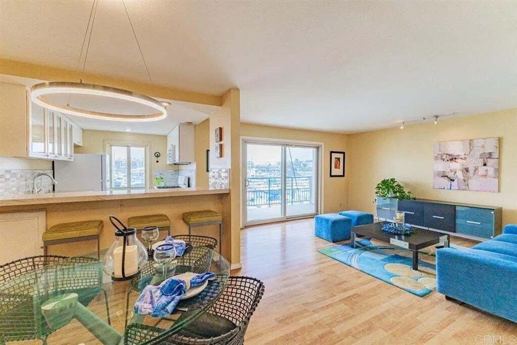 Condo in Oceanside, California, United States 1 - 18708623
