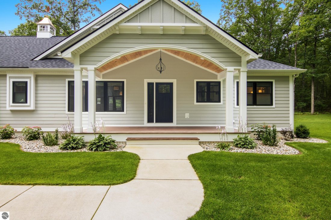 House in Traverse City, Michigan, United States 5 - 18712416