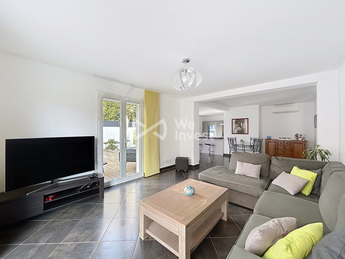 Villa in Saint-Aunes, Occitania, France 4 - 18708294
