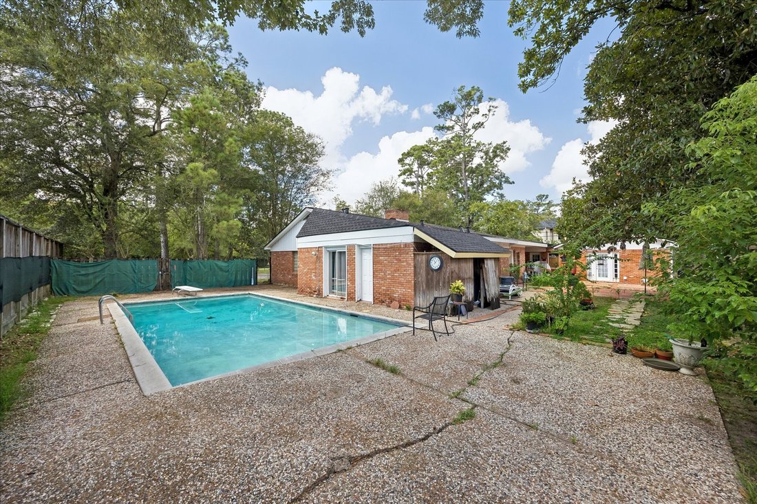 House in Houston, Texas, United States 4 - 18702609