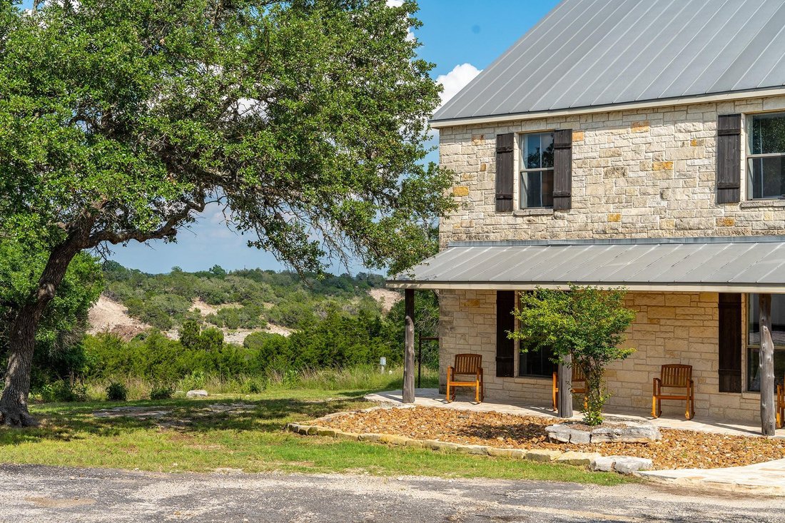 House in Fredericksburg, Texas, United States 3 - 18705505