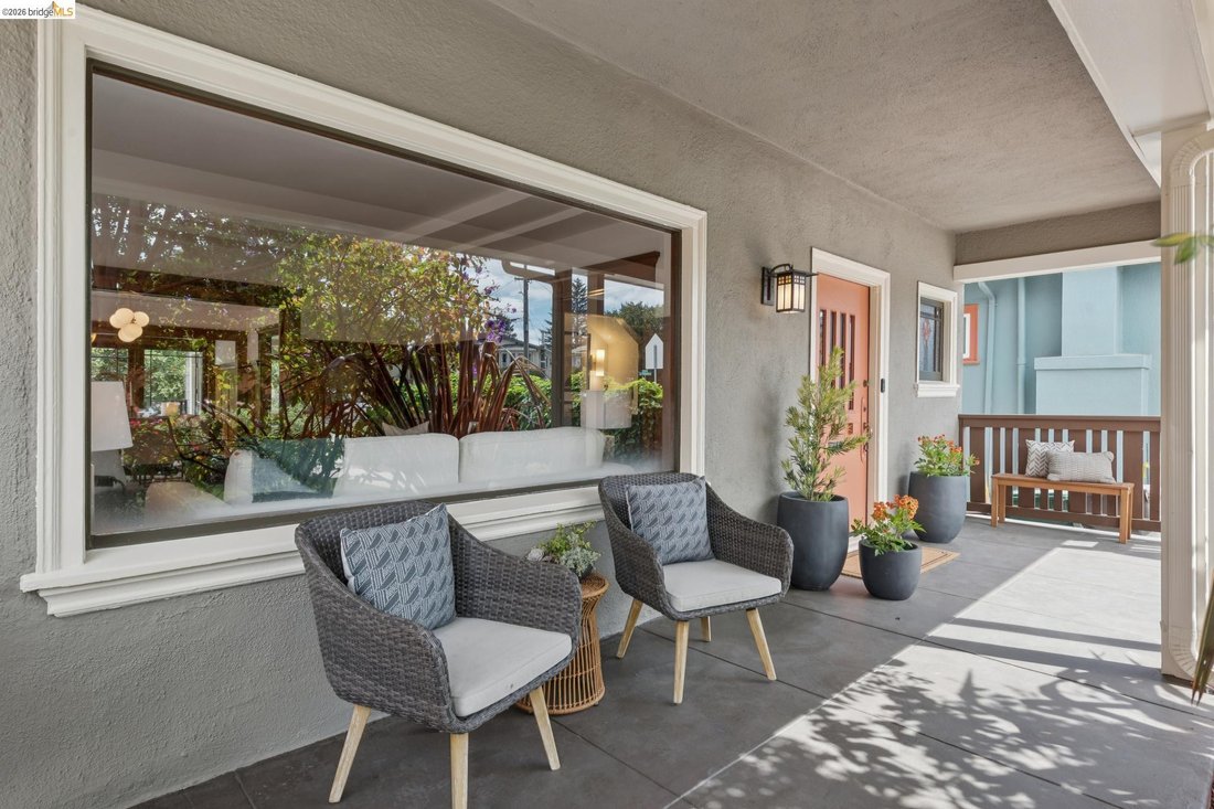 House in Oakland, California, United States 3 - 18705651