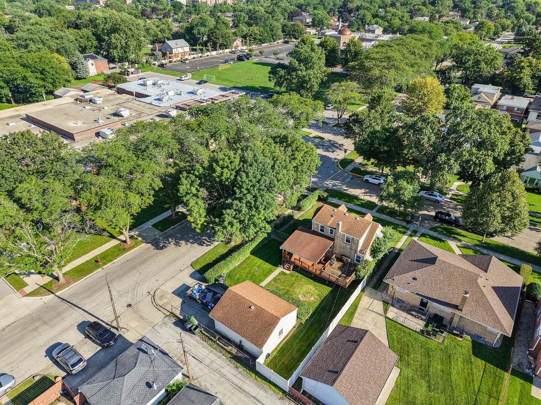 House in Morton Grove, Illinois, United States 5 - 18703674