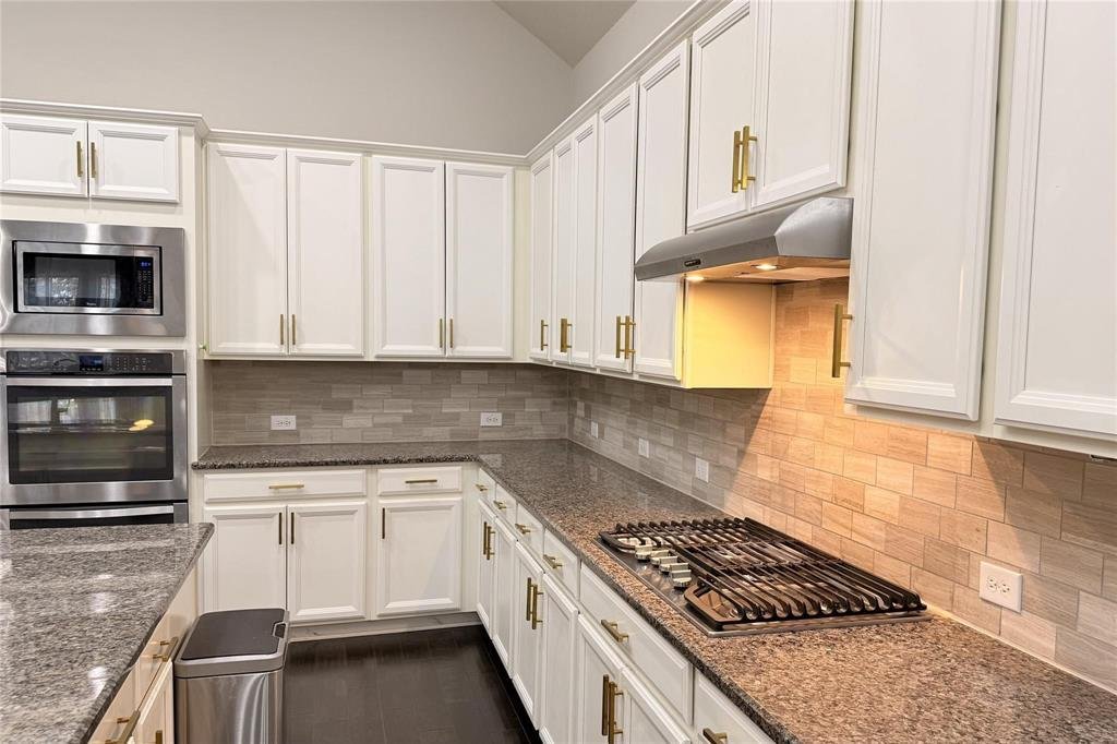 House in The Colony, Texas, United States 5 - 18713084