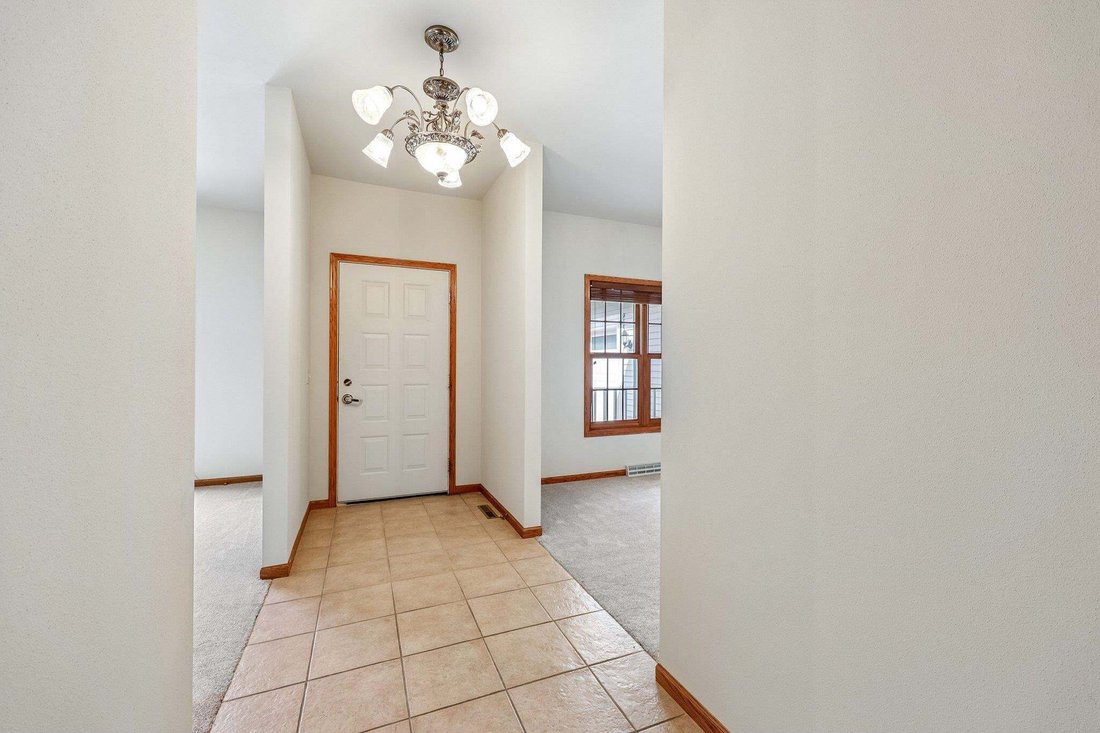 House in Waunakee, Wisconsin, United States 3 - 18705773
