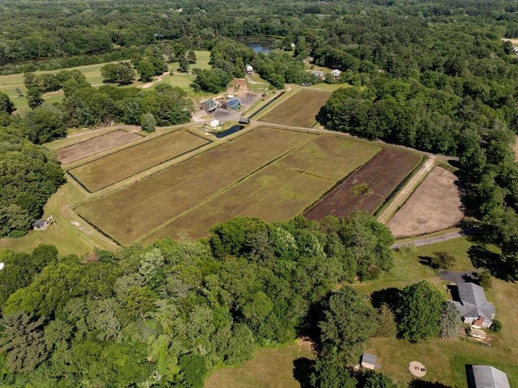 Terrain à Lakeville, Massachusetts, États-Unis 1 - 18704626