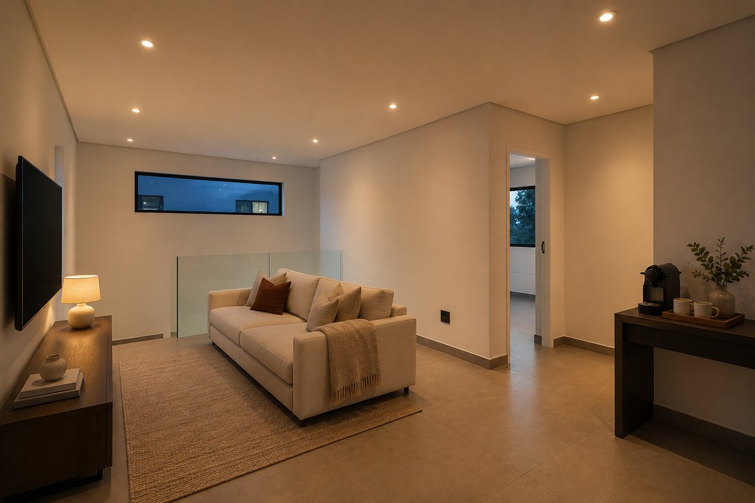 Country House in Benmore Gardens, Gauteng, South Africa 4 - 18704607