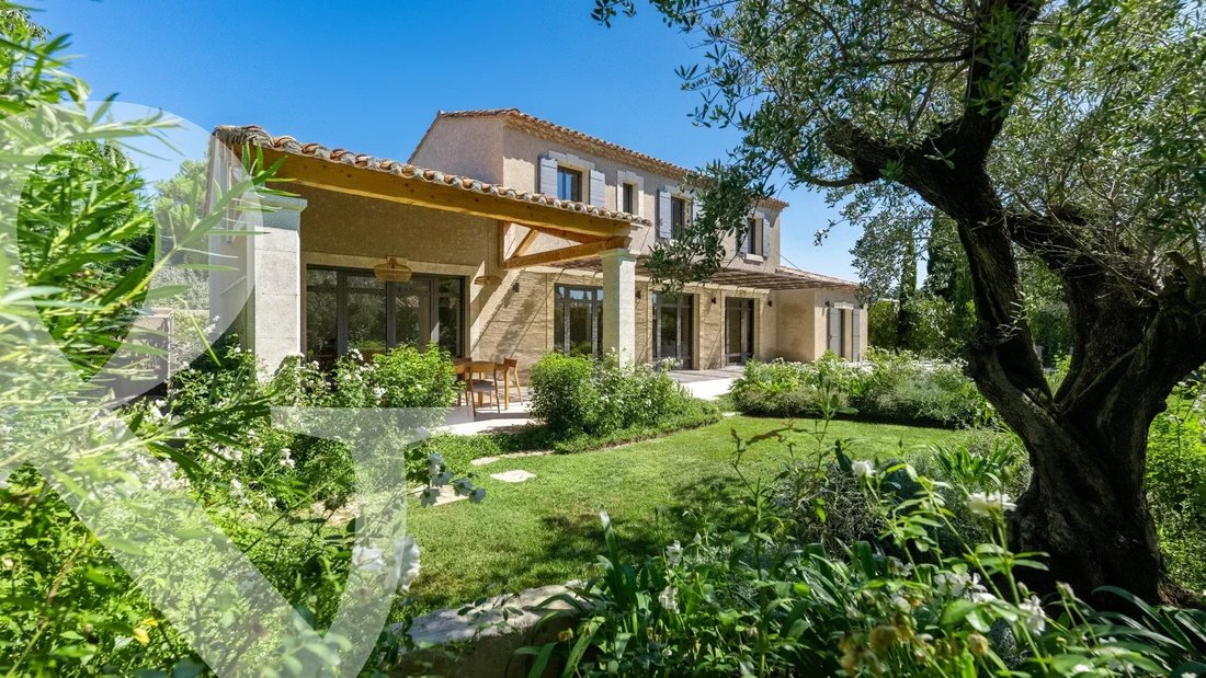 House in Maussane-les-Alpilles, Provence-Alpes-Côte d'Azur, France 2 - 15600518