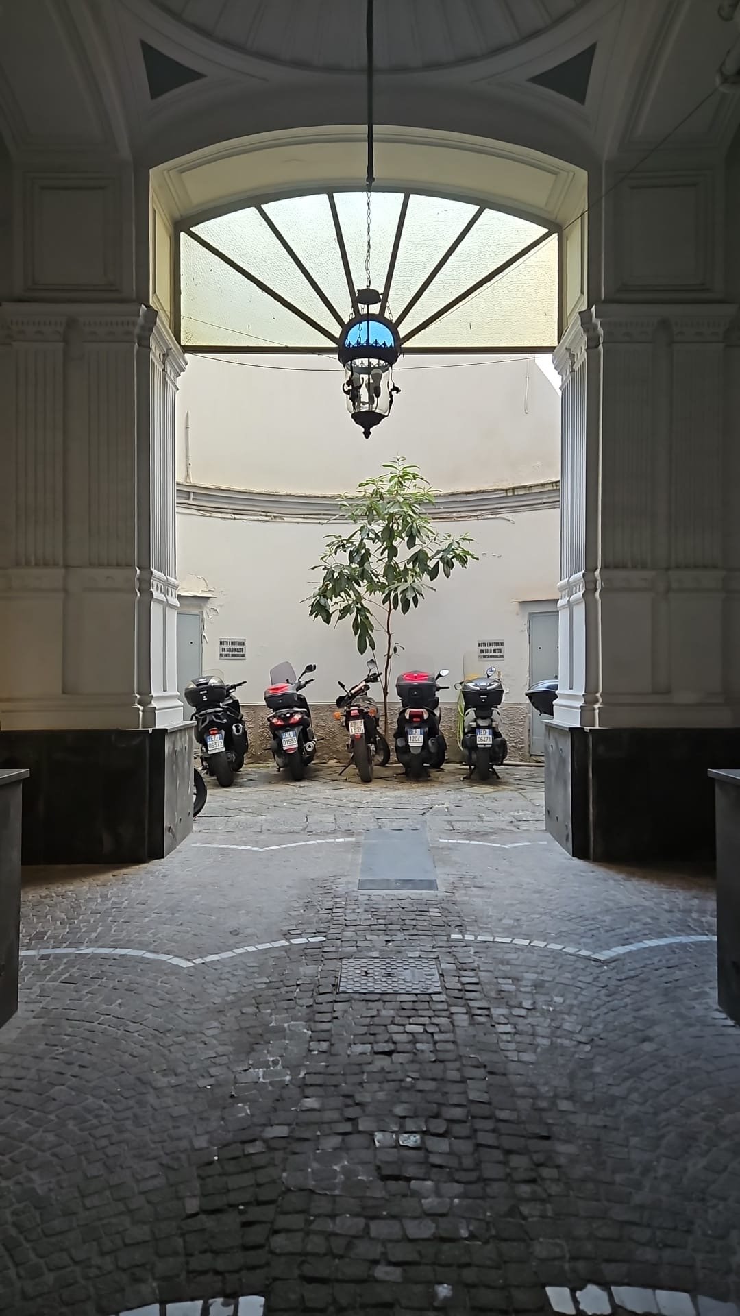 Apartment in Mergellina, Naples, Campania 1 - 18710369