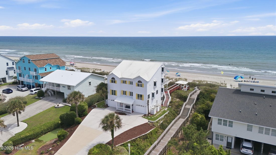 Condo in Emerald Isle, North Carolina, United States 1 - 18706148