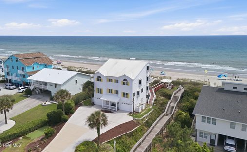 Condo in Emerald Isle, North Carolina, United States 1