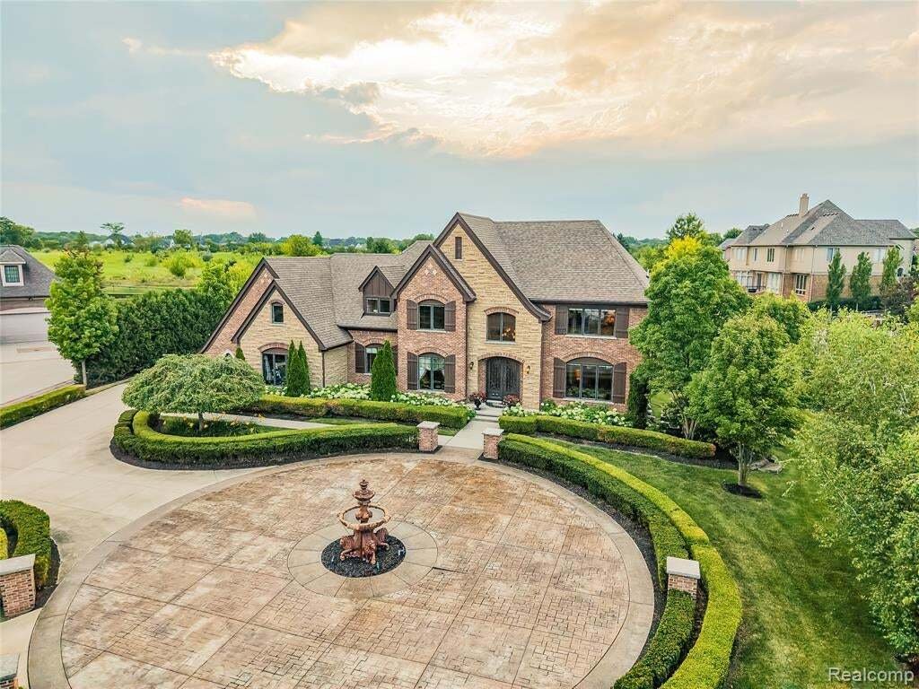 House in Novi, Michigan, United States 3 - 18705245