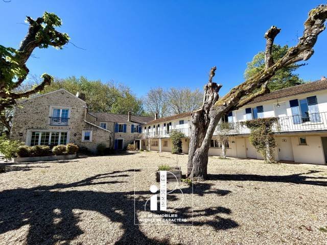 Estate in Seine-Port, Ile-de-France, France 3 - 17899041