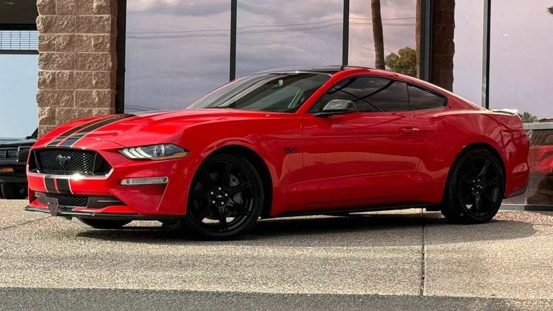 Coupe in Tucson, AZ, United States 3 - 18713241